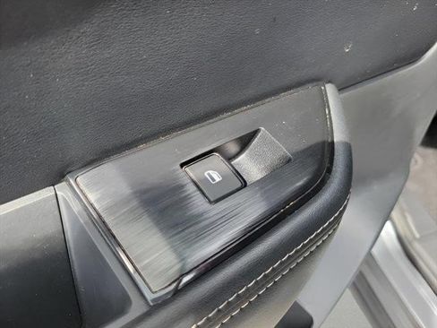 Used 2024 Nissan Rogue SV AWD/4WD image 22