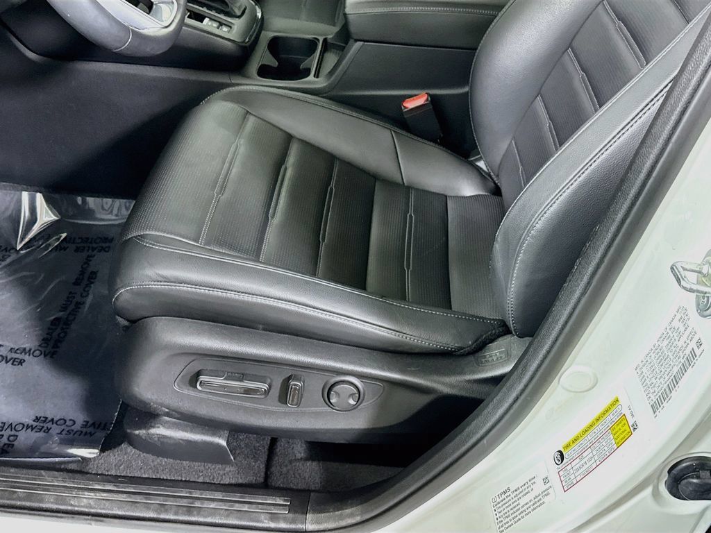 Used 2024 Honda CR-V EX-L image 25