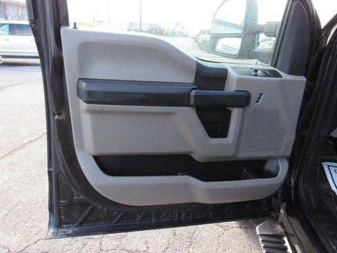 Used 2020 Ford F550 4x4 Regular Cab Super Duty image 25