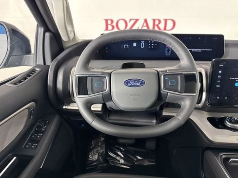New 2025 Ford Expedition Active image 10