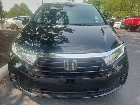 Used 2024 Honda Odyssey Elite image 3