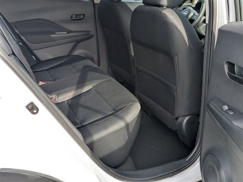 New 2025 Nissan Kicks Play S image 20