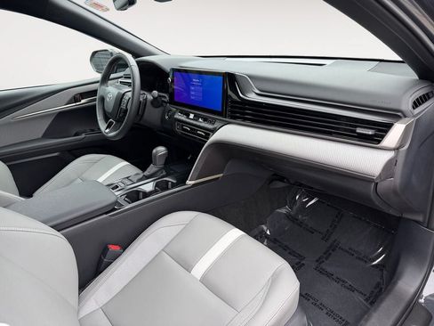 Used 2025 Toyota Camry SE w/ Multimedia Upgrade Package AWD/4WD image 26
