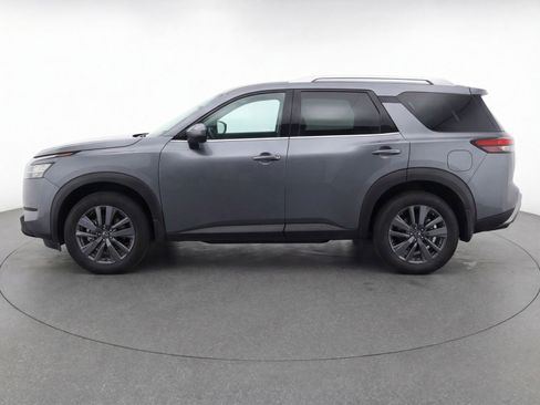 Used 2024 Nissan Pathfinder SV FWD image 5