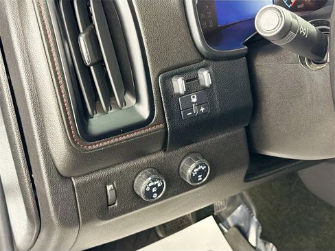 Used 2018 GMC Canyon All Terrain image 10