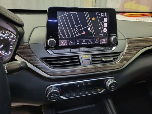 Used 2019 Nissan Altima 2.0 Edition One image 15