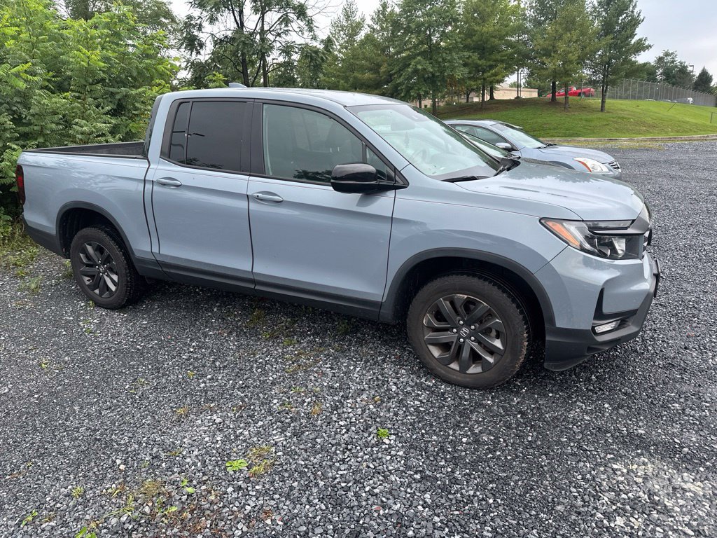 Used 2023 Honda Ridgeline Sport image 1