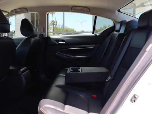 Used 2020 Nissan Altima 2.5 SR FWD image 30