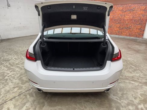 Used 2026 BMW 330i xDrive Sedan w/ Premium Package image 26