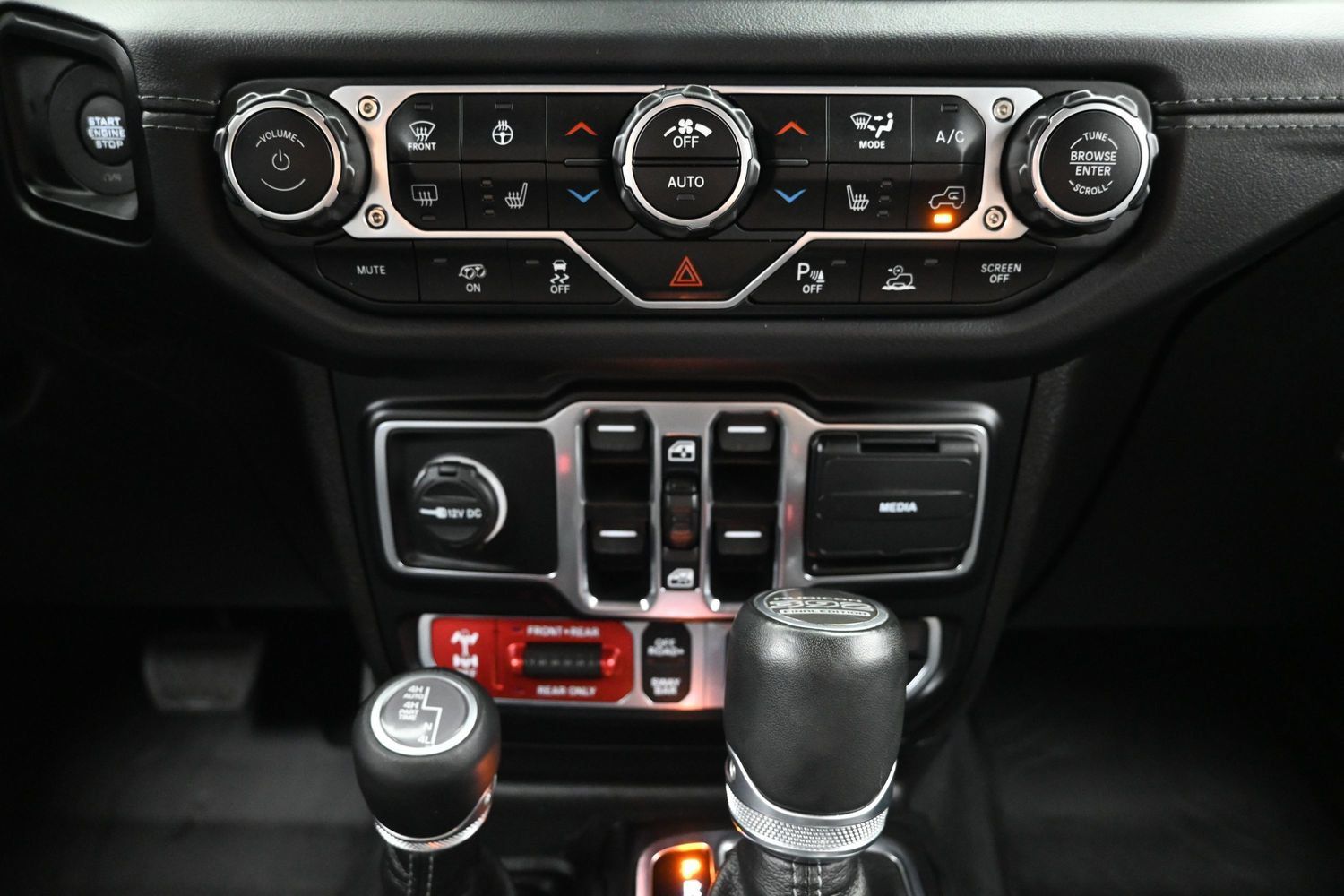 Used 2024 Jeep Wrangler Unlimited Rubicon 392 AWD/4WD image 37
