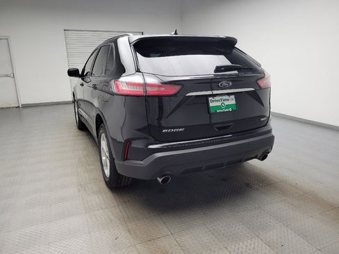 Used 2020 Ford Edge SE image 6