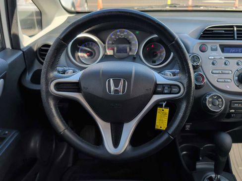 Used 2010 Honda Fit Sport image 11
