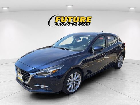 Used 2017 MAZDA MAZDA3 Grand Touring w/ Premium Equipment Package FWD image 3