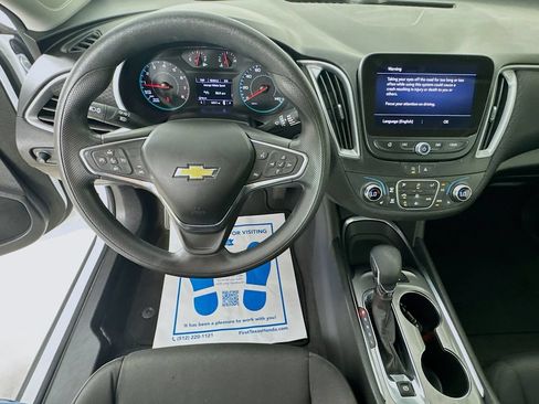 Used 2024 Chevrolet Malibu LT FWD image 11