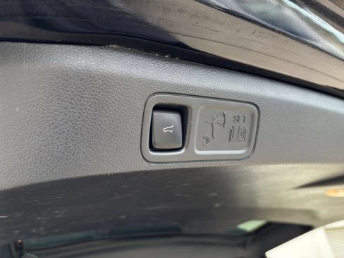Used 2024 Ford Expedition Limited RWD image 22