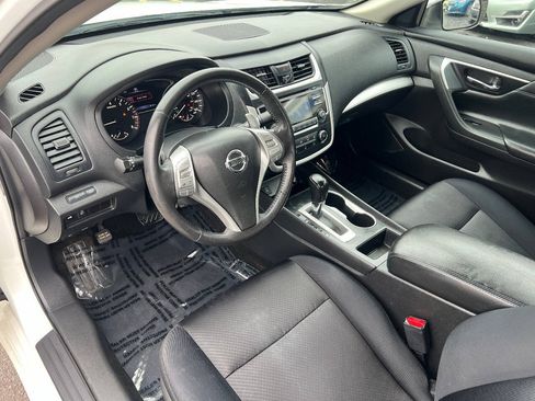 Used 2016 Nissan Altima 2.5 SR FWD image 17