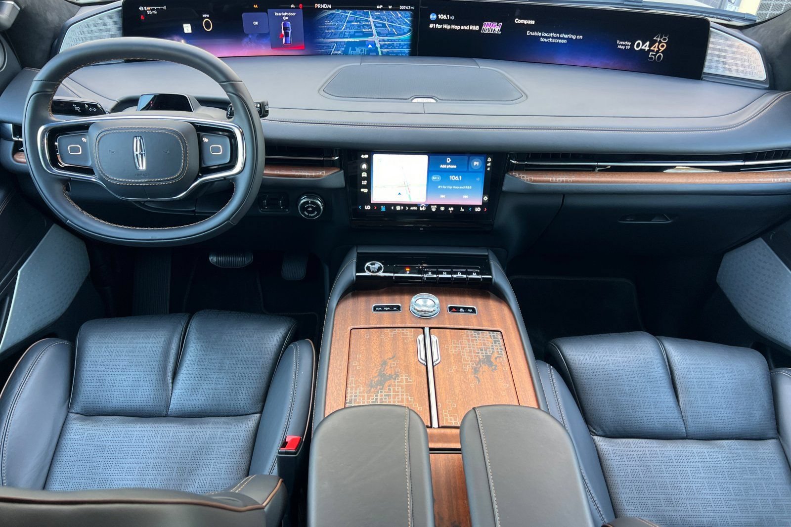 Used 2025 Lincoln Navigator Black Label AWD/4WD image 13