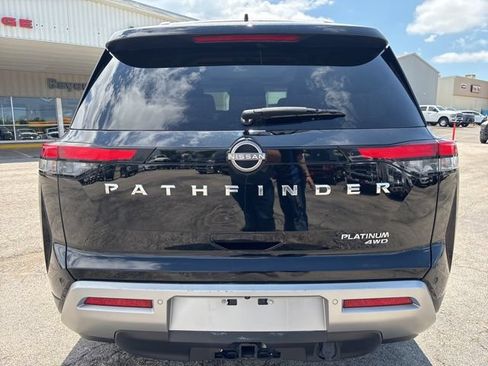 Used 2022 Nissan Pathfinder Platinum w/ Cargo Package AWD/4WD image 8