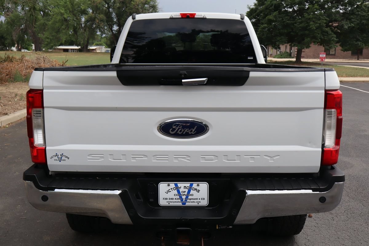 Used 2019 Ford F350 XLT w/ XLT Premium Package AWD/4WD image 6