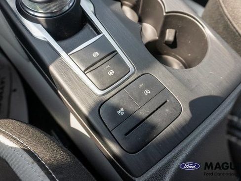 Used 2023 Ford Escape Active AWD/4WD image 28