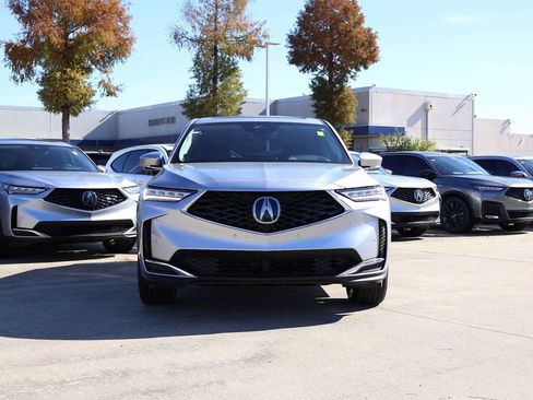Certified 2026 Acura MDX w/ Technology Package FWD image 6