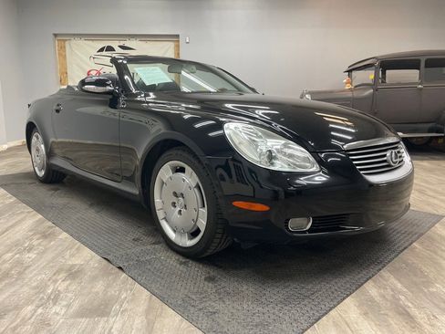 Used 2002 Lexus SC 430 Convertible image 3