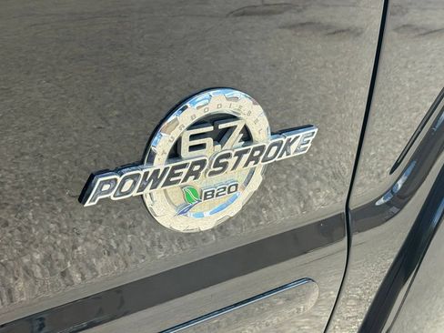 Used 2016 Ford F350 Platinum w/ FX4 Off-Road Package AWD/4WD image 11