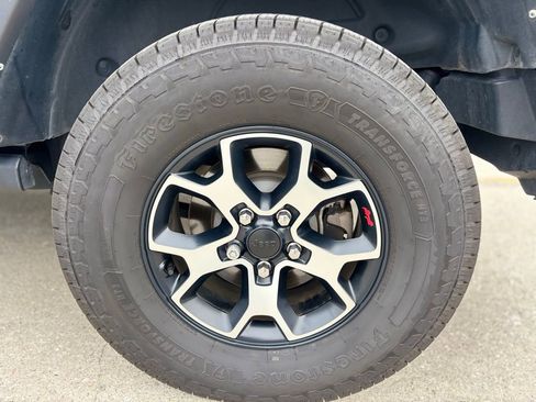 Used 2021 Jeep Wrangler Unlimited Rubicon image 30