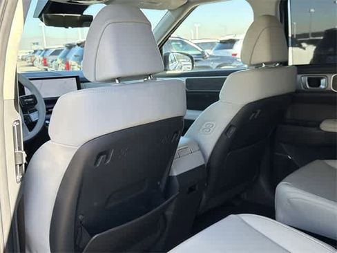 Used 2025 Hyundai Santa Fe Calligraphy image 21