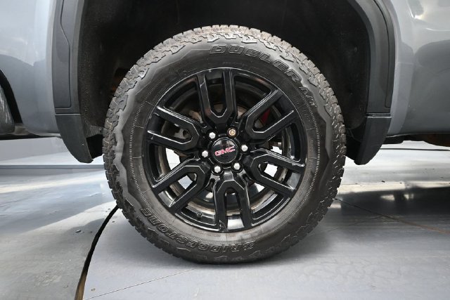 Used 2021 GMC Sierra 1500 Elevation w/ Preferred Package AWD/4WD image 11