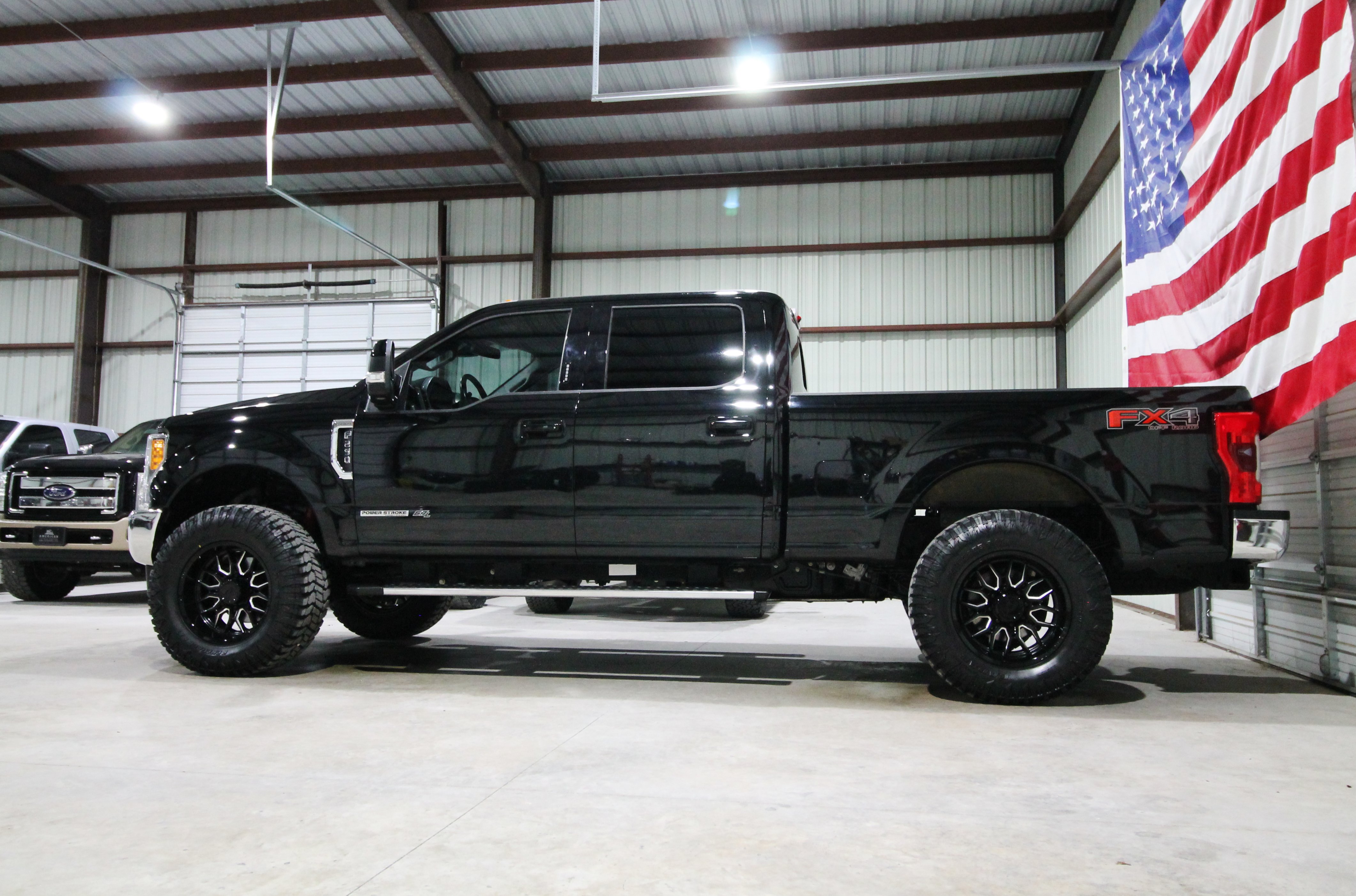 Used 2017 Ford F250 Lariat w/ Lariat Ultimate Package AWD/4WD image 6