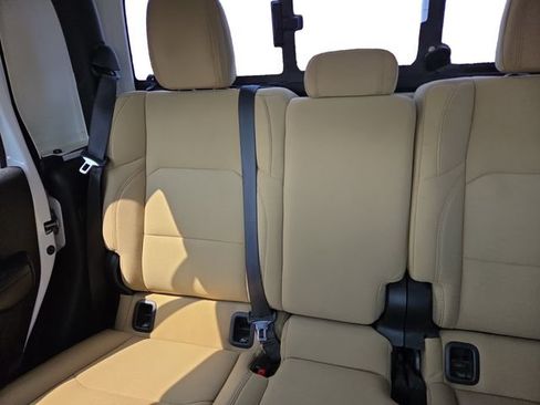 Used 2021 Jeep Gladiator Sport AWD/4WD image 40