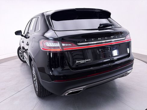Used 2023 Lincoln Nautilus FWD w/ Premium Package image 4