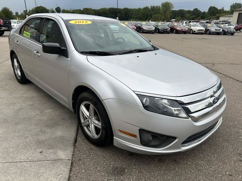 Used 2012 Ford Fusion SE FWD image 3