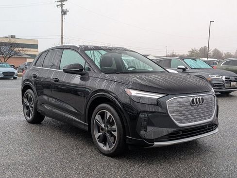 Certified 2022 Audi Q4 e-tron Premium Plus w/ Premium Plus image 3