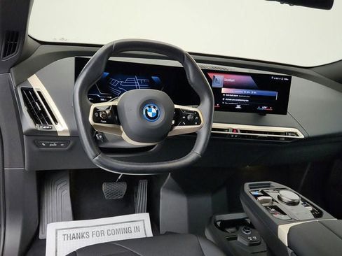 Used 2023 BMW iX xDrive50 AWD/4WD image 11