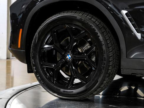 Used 2025 BMW X4 xDrive30i image 60