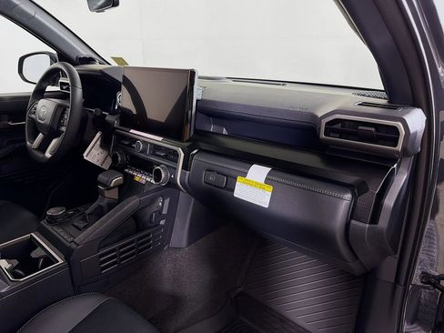 New 2026 Toyota 4Runner Limited AWD/4WD image 26
