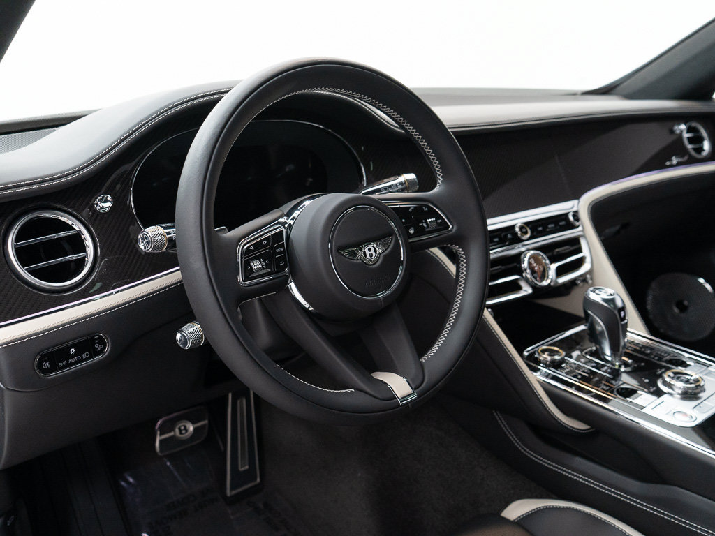 Used 2025 Bentley Flying Spur Plug-In Hybrid AWD/4WD image 14