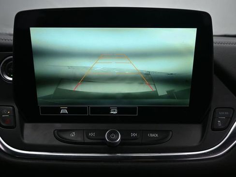 Used 2025 Chevrolet Blazer LT image 18