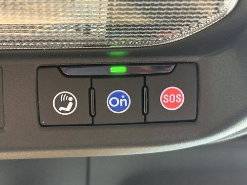 Used 2024 Chevrolet Trax RS w/ Sunroof Package image 25