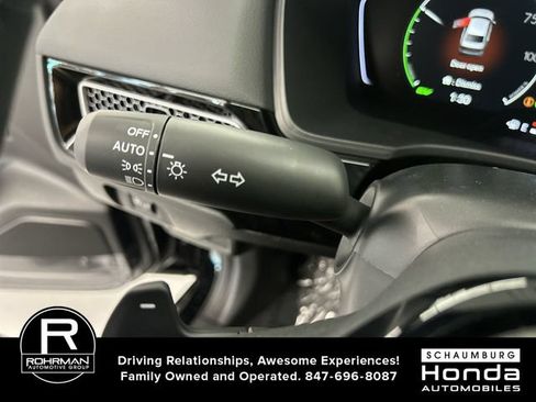 Used 2025 Honda Civic Sport image 13