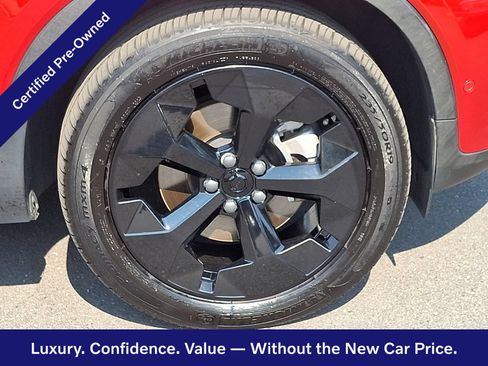 Certified 2024 Volvo XC40 B5 Plus w/ Climate Package AWD/4WD image 9