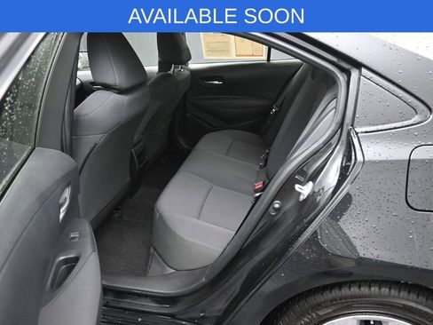 Used 2021 Toyota Corolla LE FWD image 25