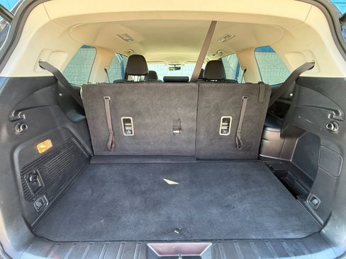 Used 2022 Subaru Ascent Limited image 21