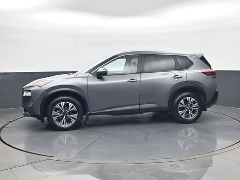 Used 2023 Nissan Rogue SV w/ SV Premium B Package image 8