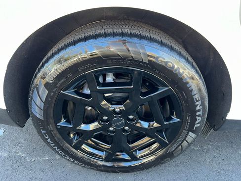 Used 2025 Kia Carnival SX Prestige FWD image 15
