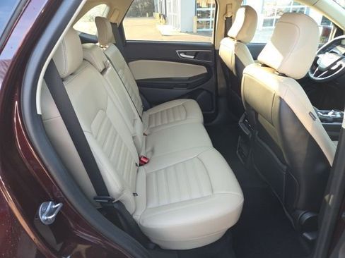 Used 2023 Ford Edge SEL w/ Convenience Package image 14