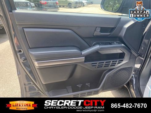 Used 2026 Toyota 4Runner SR5 AWD/4WD image 13
