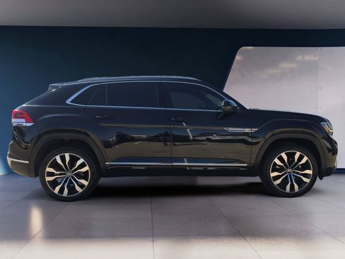 Used 2022 Volkswagen Atlas Cross Sport SEL Premium R-Line AWD/4WD image 6